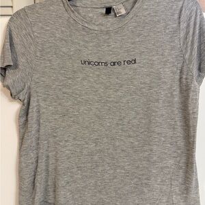 Gray T-Shirt with 'Unicorns Are Real' Print